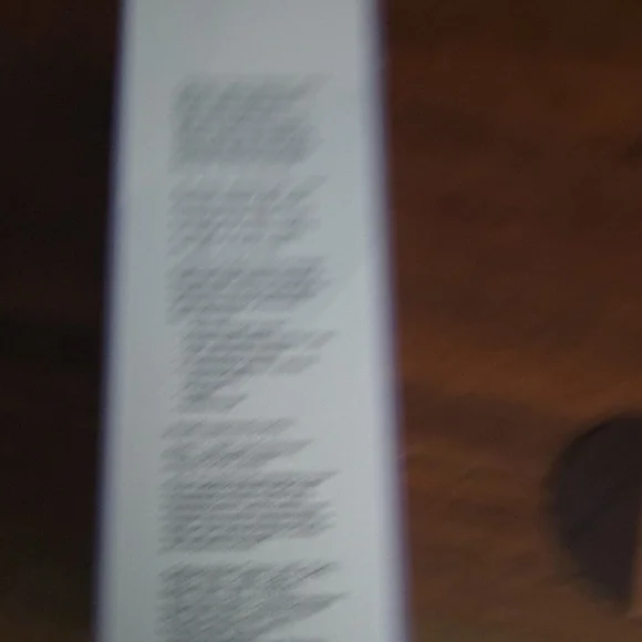 Oribe Serene Scalp Oil Control Mist in Lavender - Picture 4 of 4